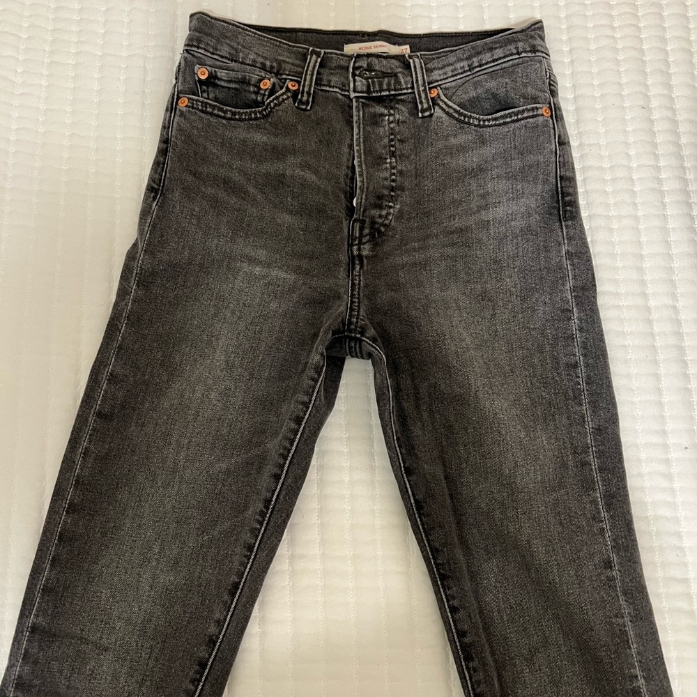 Black skinny jeans